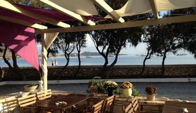 Almira Suites - Seafront - Naousa Paros
