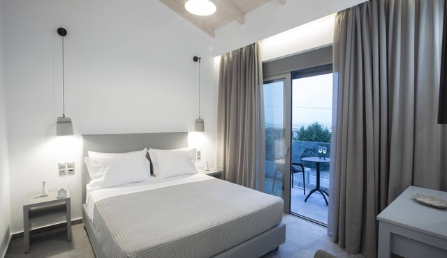 Aloft Luxury - Villa Argia with sea view