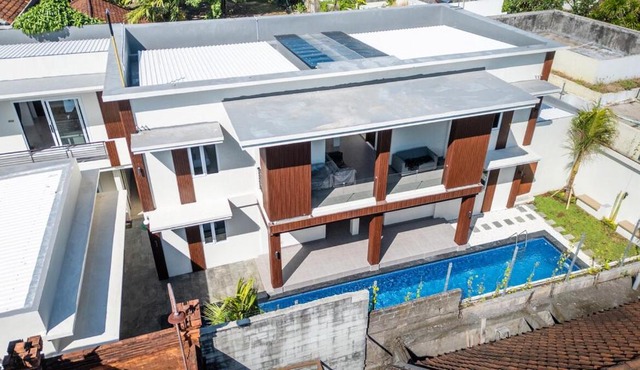 Alyxia 1 Bedroom Apartment in Central Seminyak