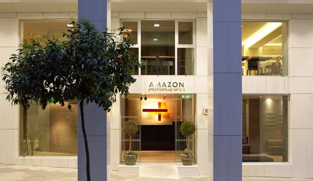 Amazon Hotel