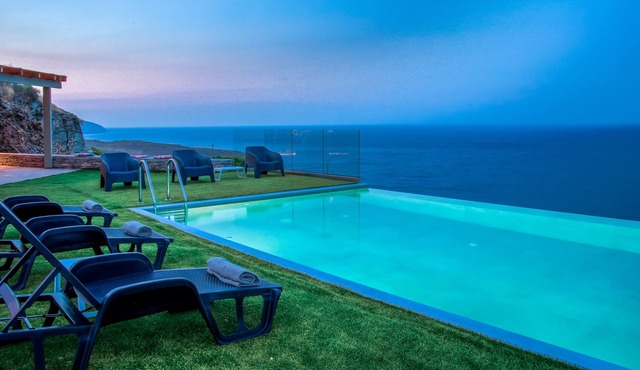 Anastasis Luxury Villa Andros with Heated Pool
