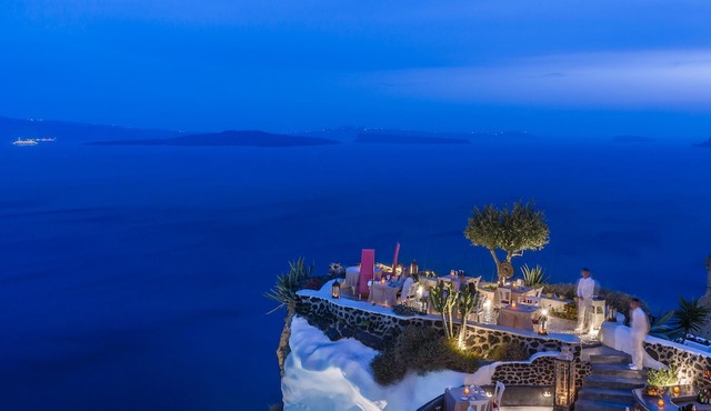 Andronis Luxury Suites