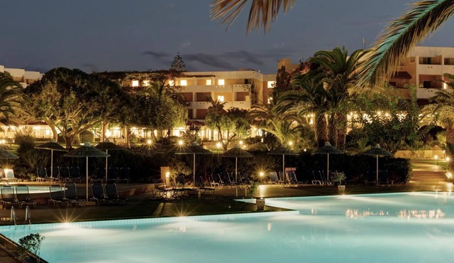 Anissa Beach & Village
