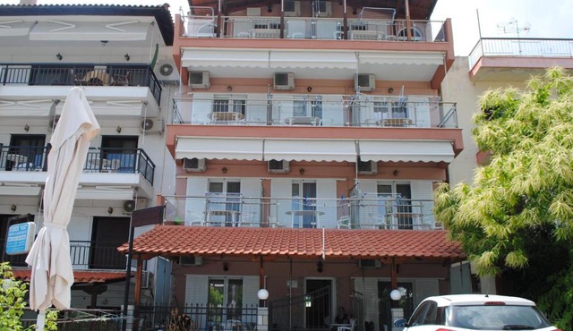 Anna Rooms