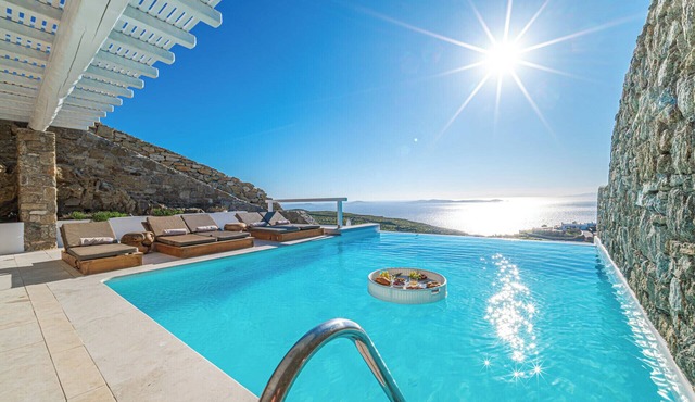 Anthis Villa Hermes, Private infinity Pool!
