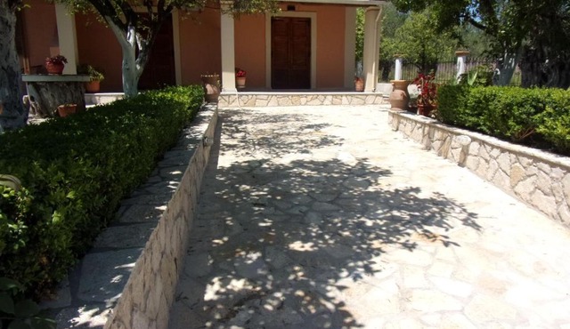 Anthoula's Garden Perivoli