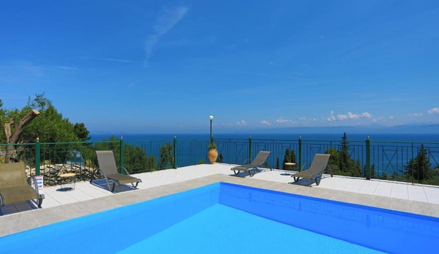 Antigoni Villas