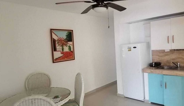 Apartamentos turísticos con vistas al mar piscina jardín