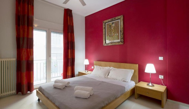 Apartment at Acropolis Museum by YHA