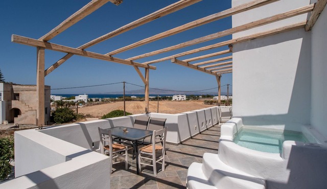 Apartment at 'Irida Sunny Family' Hotel with Sea View, Wi-Fi and Air Conditioning