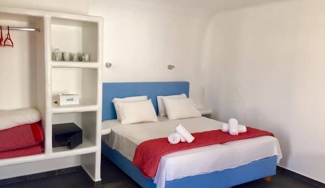 Apartment for 4 people, located in Vrysi area,
