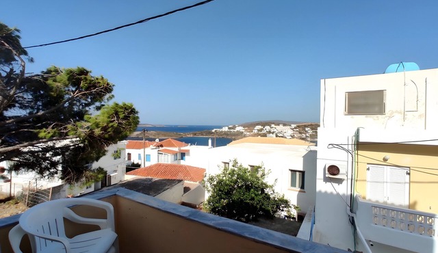 Apartment 'Grand Seaside Loft' with Shared Garden and Wi-Fi