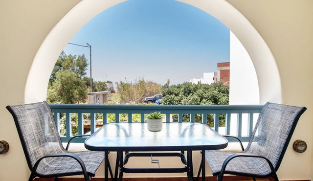 Apartment In A Hotel '9 Muses - Erato, Euterpe -' with Sea View, Wi-Fi and Air Conditioning