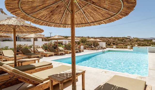 Apartment In A Hotel 'Irida Earthly 2bedroom Apartment' with Sea View, Wi-Fi and Air Conditioning