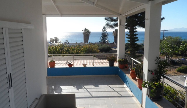 Apartment 'No 2' with Sea View, Wi-Fi and Air Conditioning