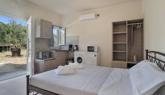 Apartment 'Panagis 1' with Mountain View, Wi-Fi and Air Conditioning