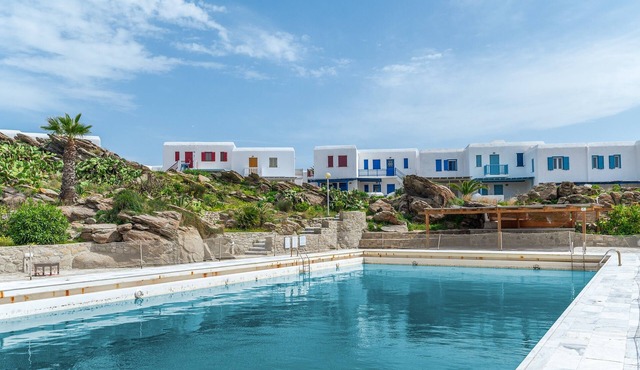 Apartment 'Paris House' with Sea View, Wi-Fi and Air Conditioning
