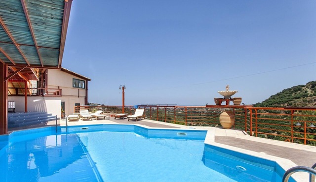APARTMENT SEA VIEW/ESTATE KARES