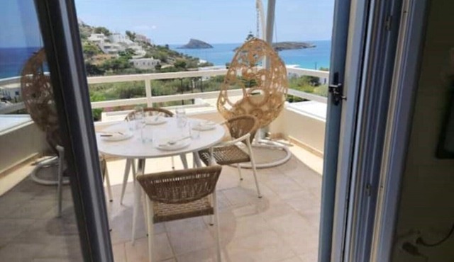 AquaBlu Syros Beachfront House(4) w/Pool