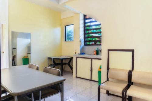 Aroha Hostel in Coron
