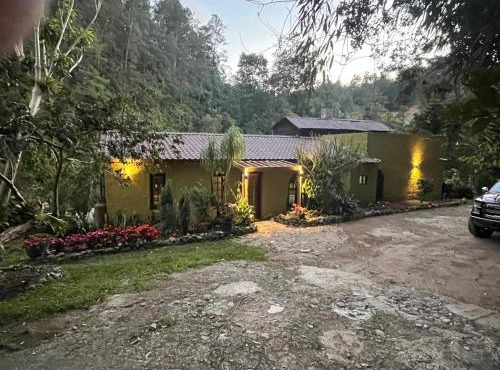 Arroyo Frío River Lodge