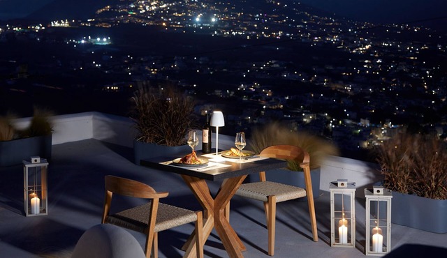 Arxegono Cave Houses Santorini