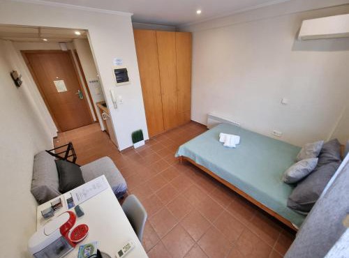 Astro Studio Apartments