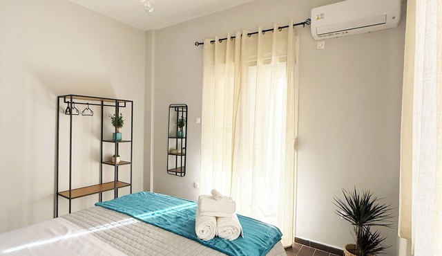 Athenian Petralona Suite