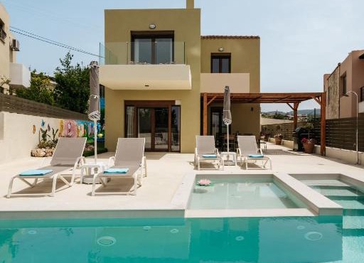 Avidianos' -Family Perfect- Residence