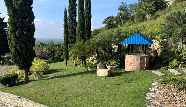 Awesome 3-bedroom villa with AC in enchanting gurabo Santiago de los Caballeros