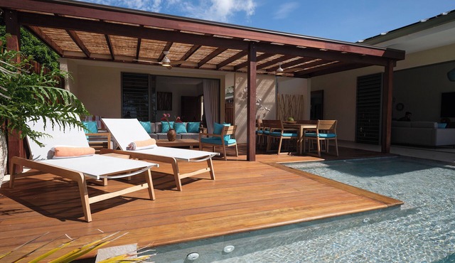 Azure Beachfront Villa 3 bedrooms