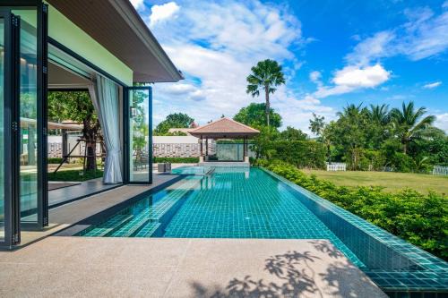 Banyan Tree Grand Residences by Banyan Living