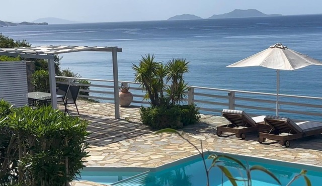 Beach house Risa Crete south coast - Video available House by the sea with pool, terraces & sea view