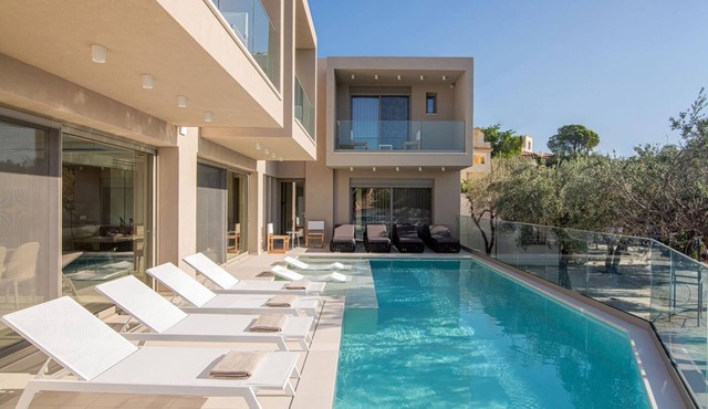 Beachfront Villa Dedicated Beach Space Heated Pool