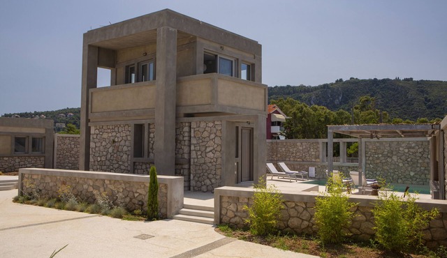 Beachfront Villa Thoe