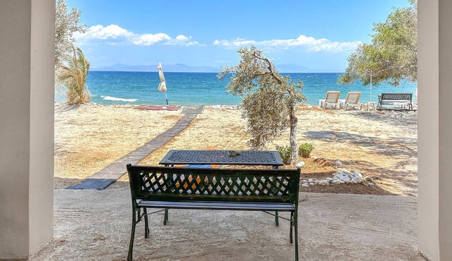 Beautiful apartment in Astros Kynourias with WiFi