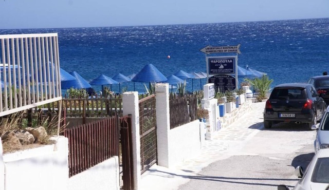 Beautiful vacation home on the beach with sea view