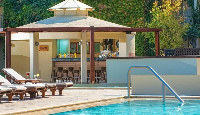 Bella Beach Hotel
