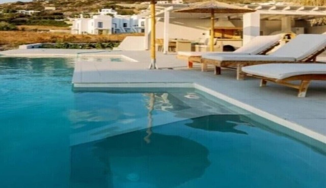 BH367 - C - Villa Naxos