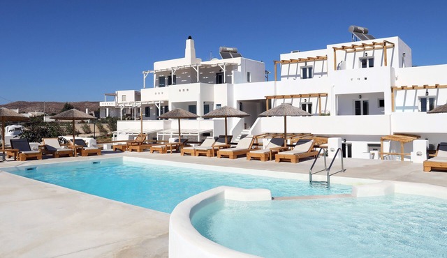 BH445 - C - Suite Naxos