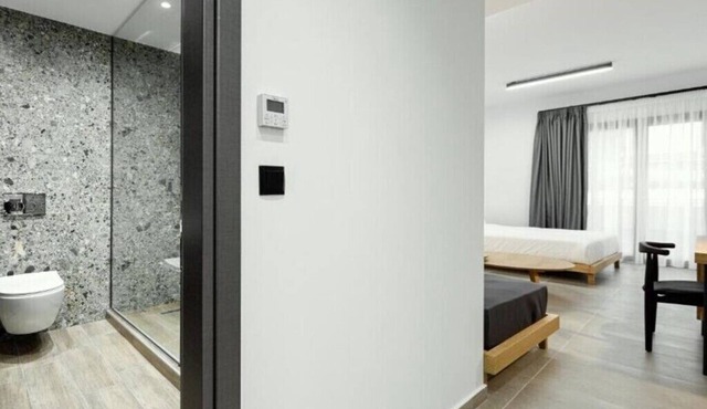 BH767 - C - Room Thessaloniki