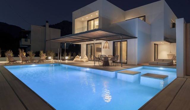 Bianco Boutique Villa - Adam