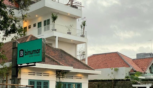 Binumar Guest House