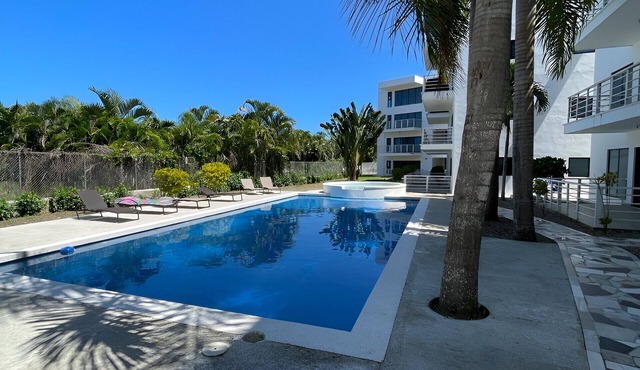 Blue apt H1 for up to 5 guests, 2 queen bedroom POOL