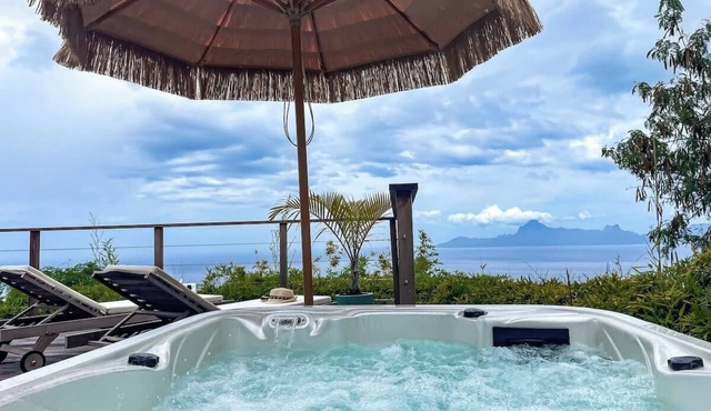Bounty Lodge - Private spa and view