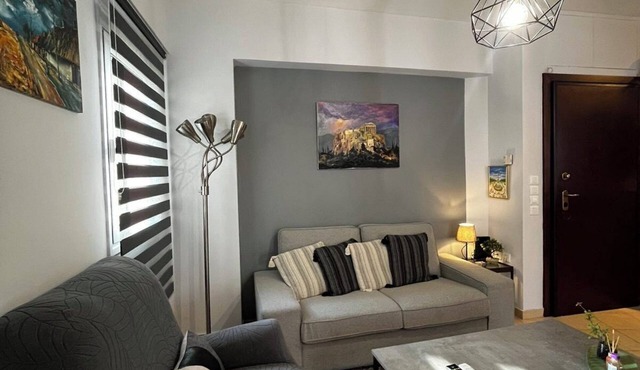 Bright & Elegant Apartment - Comfort & Style in Piraeus