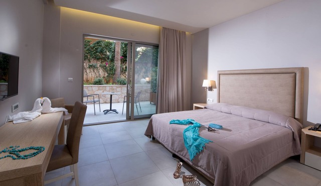 Cactus Beach Hotel