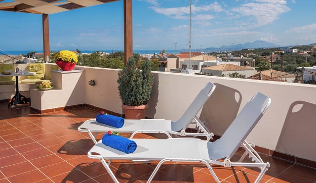 Calergi Residence 11 - 2BDR Apartment - Rooftop Terrace- Pool-Monthly Offers