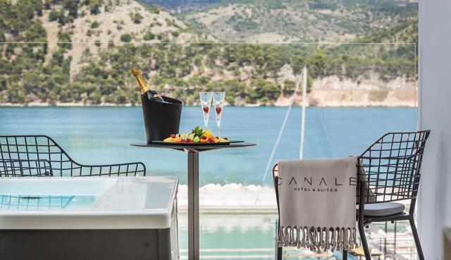 Canale Hotel & Suites