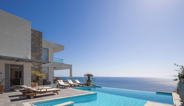 Candia Lux Villa with Secluded Beach by etouri